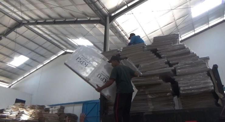 KPU Semarang Terima 7.380 Bilik Suara, Kerang 2.052 untuk Pilkada 2024