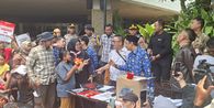 Warga Kolong Tol Jakut Tercatat Desil 7: Data dari Mana Pak Mensos? Jadi Enggak Dapat Bantuan