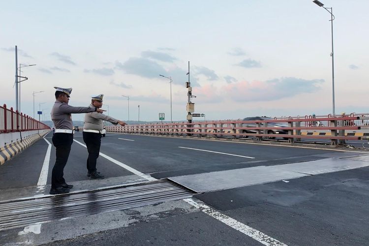Sambungan Jembatan Suramadu Diperbaiki Hingga Oktober, Penyempitan Arus Dilakukan Mulai Kamis