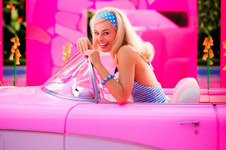 Margot Robbie dalam Film Barbie
