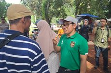 Libur Natal, Menko Cak Imin Olahraga Sambil Sapa Warga yang Piknik di Ragunan