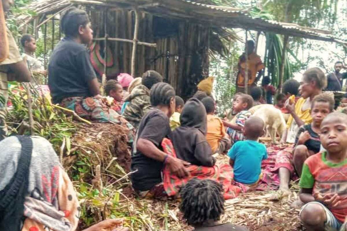 Militer Datang, 3.318 Warga Distrik Oksob Papua Mengungsi ke Hutan