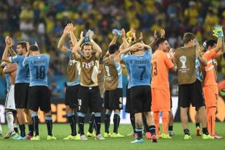 Uruguay tersingkir dari Piala Dunia 2014 setelah ditaklukkan Kolombia dengan skor 0-2 pada babak perdelapan final, Sabtu (28/6/2014). 