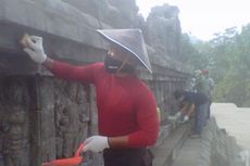 Hari ini, Candi Borobudur Dibersihkan dari Abu Kelud