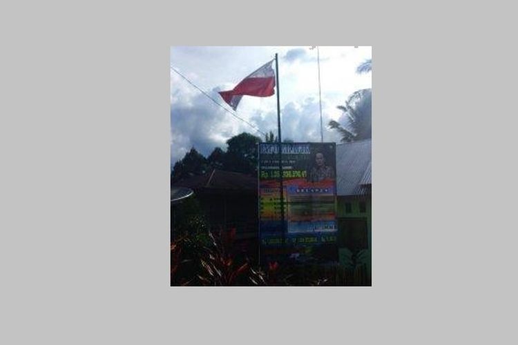 Insiden Bendera Merah Putih berkibar terbalik di Kantor Desa Peraduan Temeras, Merangin, Jambi. 