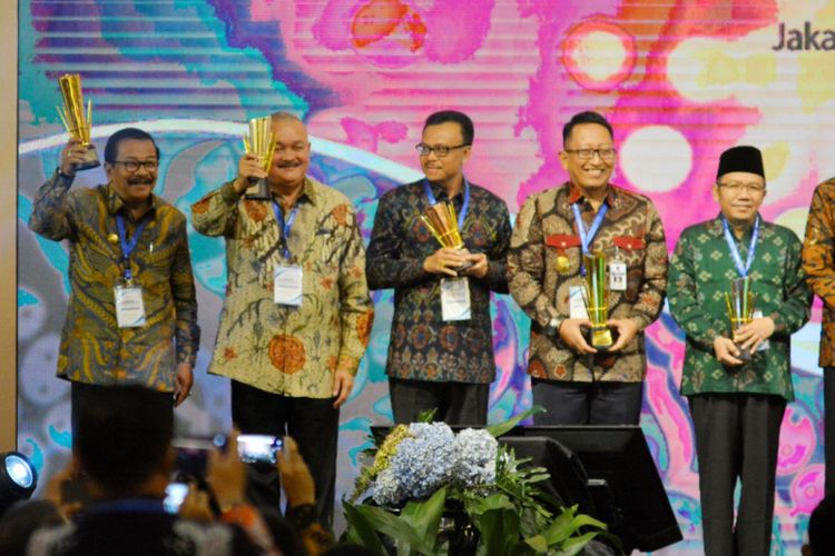 Pemerintah Provinsi Sumatera Selatan meraih Penghargaan Pembangunan Daerah (PPD) tahun 2018 kategori perencanaan dan pencapaian terbaik kedua tingkat Provinsi se-Indonesia di Hotel Grand Sahid Jaya, Senin (30/4/2018).