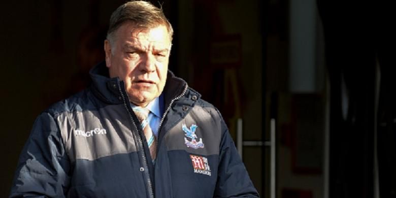 Sam Allardyce melakoni debut sebagai manajer Crystal Palace pada laga kontra Watford di Boxing Day, Senin (26/12/2016). 