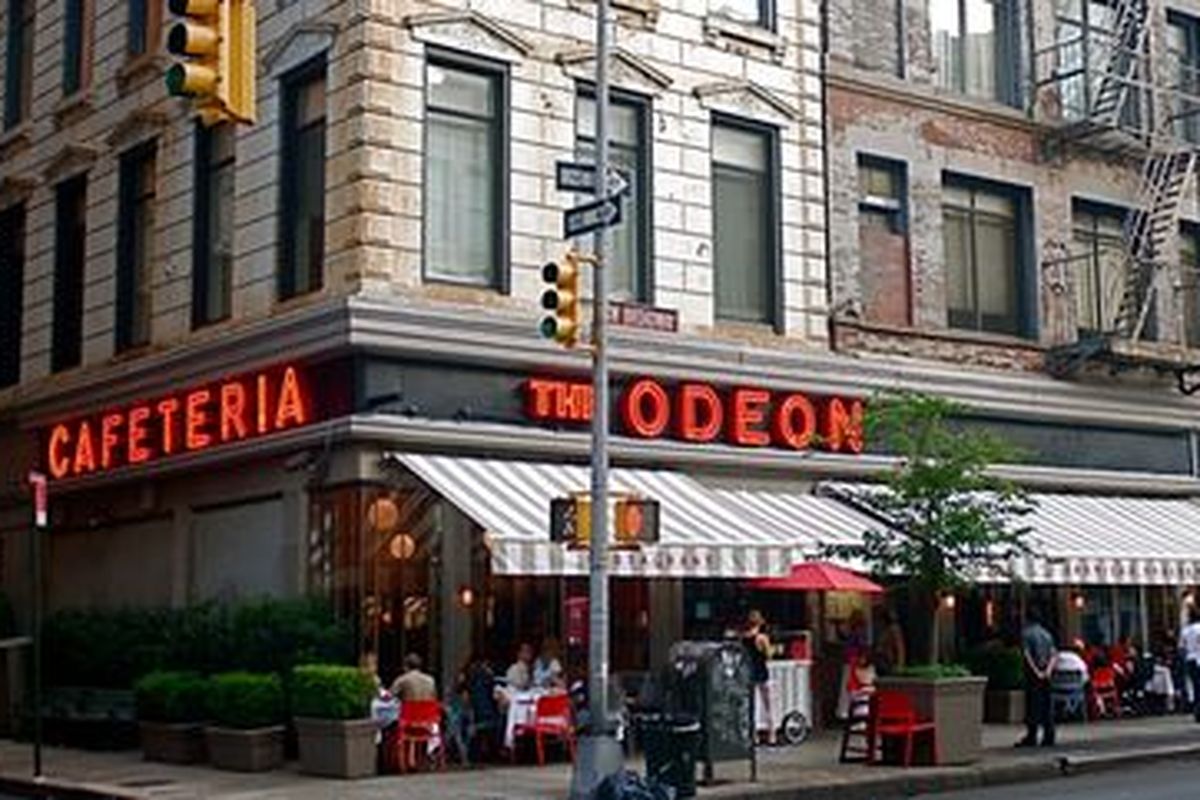 The Odeon, salah satu restoran di New York, Amerika Serikat.