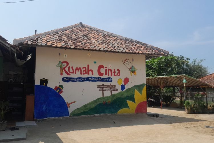 Menengok Rumah Cinta, dari Taman Bacaan hingga Pusat Edukasi Masyarakat di Pelosok Karawang