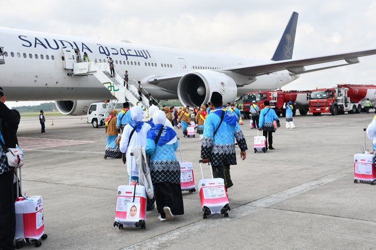 Gagal Berangkat di Detik Terakhir, Begini Nasib 10 Calon Jemaah Haji Asal Lampung