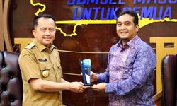 PLN Berkomitmen Sediakan Listrik di Daerah Pelosok, Pj Agus Fatoni Beri Dukungan Penuh