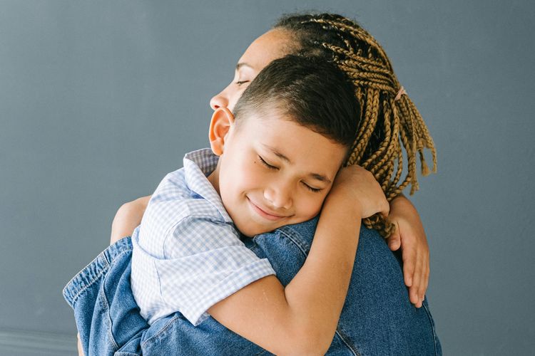 Ilustrasi ibu dan anak