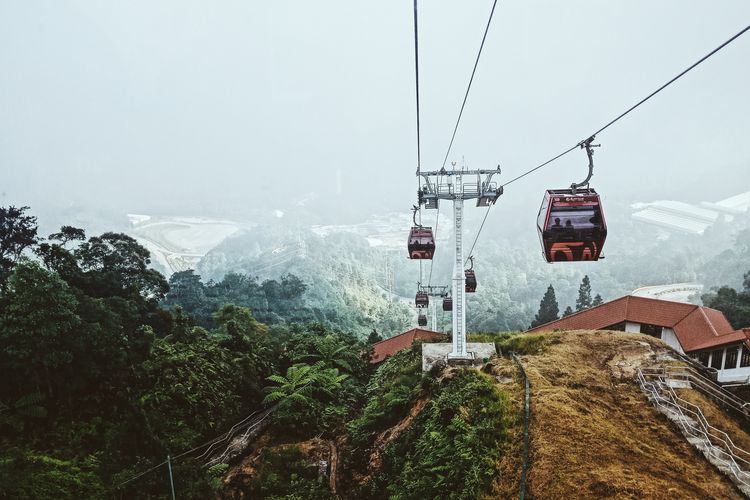 Ilustrasi wahana wisata di Genting Highlands di Pahang, Malaysia.