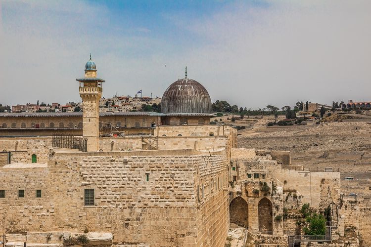 Masjid Al Aqsa. Isra Miraj Itu Apa? Berikut penjelasan atas perjalanan spiritual Nabi Muhammad SAW.