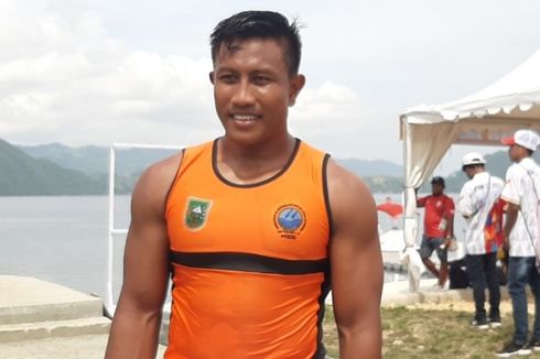 Riau Raih Emas Pedana PON XX dari Cabor Dayung Kayak 1.000 Meter