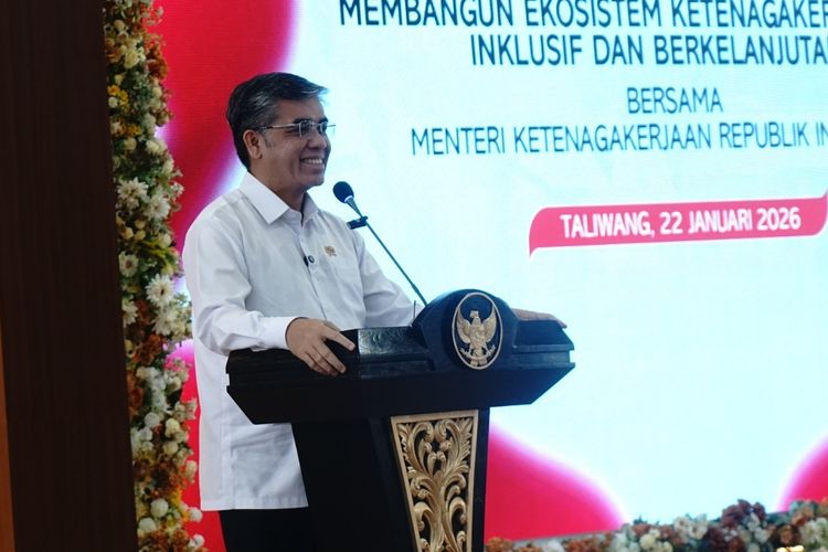 Sambutan Menteri Ketenagakerjaan Indonesia, Prof. Yassierli, S.T, M.T., Ph.D. dalam pengumuman kerja sama UT School, Pemerintah Kabupaten Sumbawa Barat, dan AMNT pada Kamis (22/1/2026).
