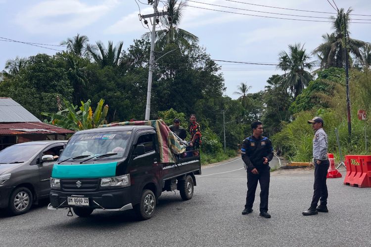 Bahaya “Mobil Bak Terbuka” Angkut Penumpang, Mulai Marak di Destinasi Wisata Padang