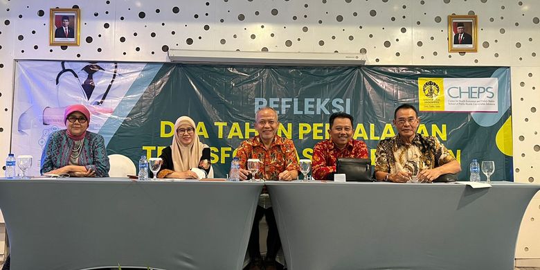 Konferensi pers Refleksi Dua Tahun Perjalanan Transformasi Kesehatan yang diadakan oleh CHEPS Universitas Indonesia di Jakarta (18/12/2023).