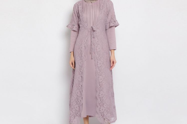 Gamis two in one, cocok digunakan saat Ramadhan dan Lebaran di rumah aja. 