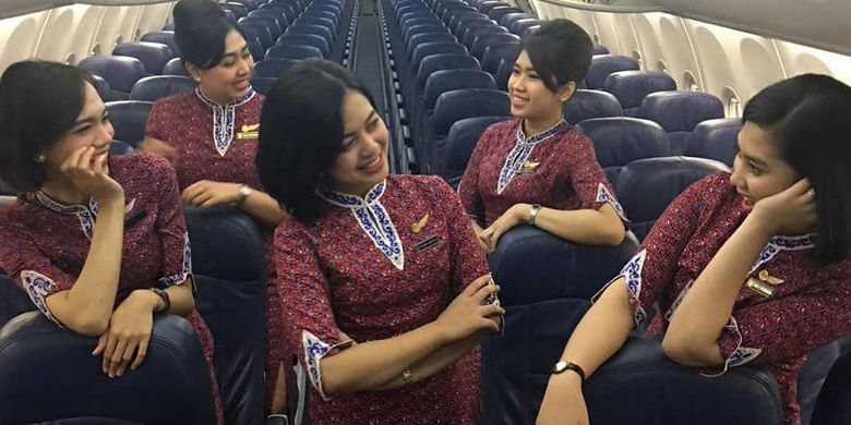 Kisah Alfiani Pramugari Lion Air Jt 610 Pendiam Tapi Jago Debat Bahasa Inggris Halaman All Kompas Com
