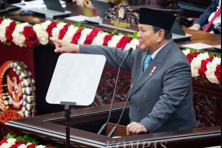 Presiden Prabowo Subianto saat menyampaikan pidato kenegaraan dalam Sidang Tahunan MPR RI, Sidang Bersama DPR RI- DPD RI, dan Sidang Paripurna DPR RI Pembukaan Masa Sidang 2025-2026 di Ruang Sidang Parlemen Kompleks DPR-MPR RI, Jakarta, Jumat (15/8/2025).