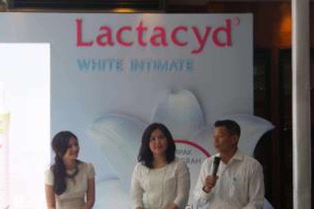 Konferensi pers Lactacyd White Intimate di Locanda Restaurant, Rabu (17/12/2014).