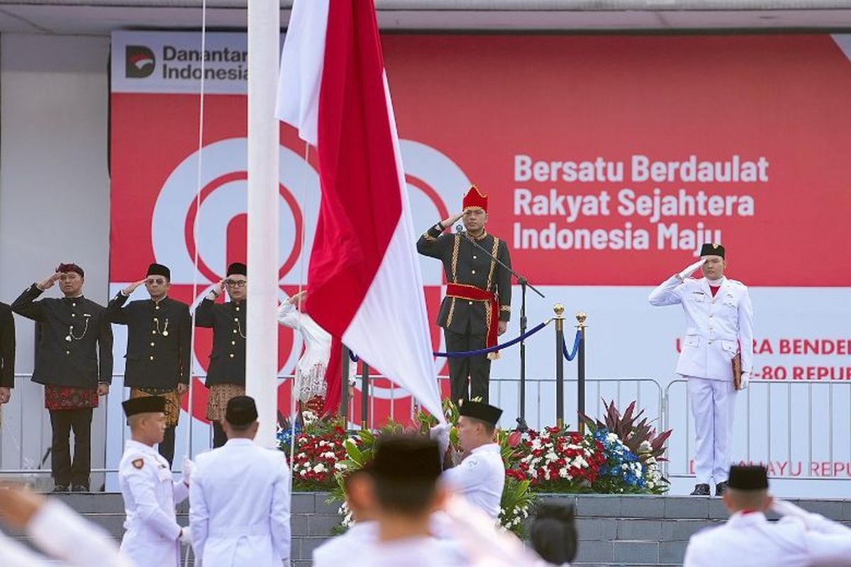 PT Pertamina menggelar upacara bendera di lapangan Kantor Pusat Pertamina, Jakarta (17/8/2025). 