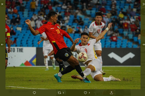 Cerita Kiper Timnas Vietnam Saat Disulap Jadi Striker: Nama Saya Salah Cetak