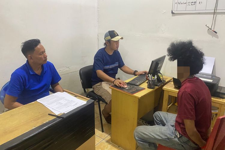 Bang Jago yang Ancam Toko Jamu dan Warung Pakai Golok di Bogor Ditangkap Polisi