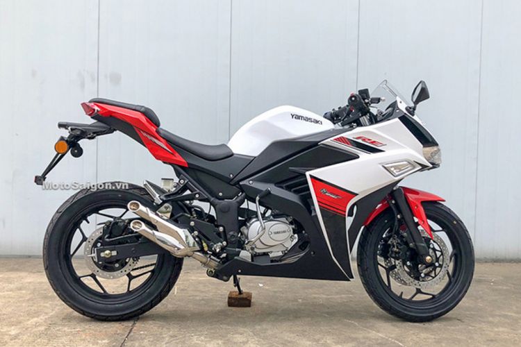 Yamasaki RE motor gabungan Yamaha R25 dan Kawasaki Ninja 250 dari China dengan mesin 50 cc