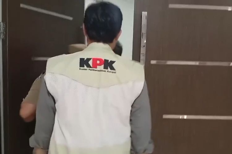 KPK Geledah Ruang Kerja dan Kantor Dinas di Bolmut