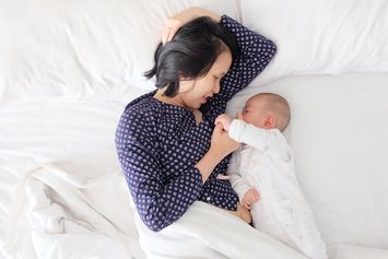 Lelah Fisik dan Kurang Dukungan, Ibu Baru Rentan Baby Blues