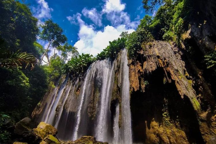 Tirai Bidadari, Pesona Air Terjun Purba yang Tersembunyi di Probolinggo