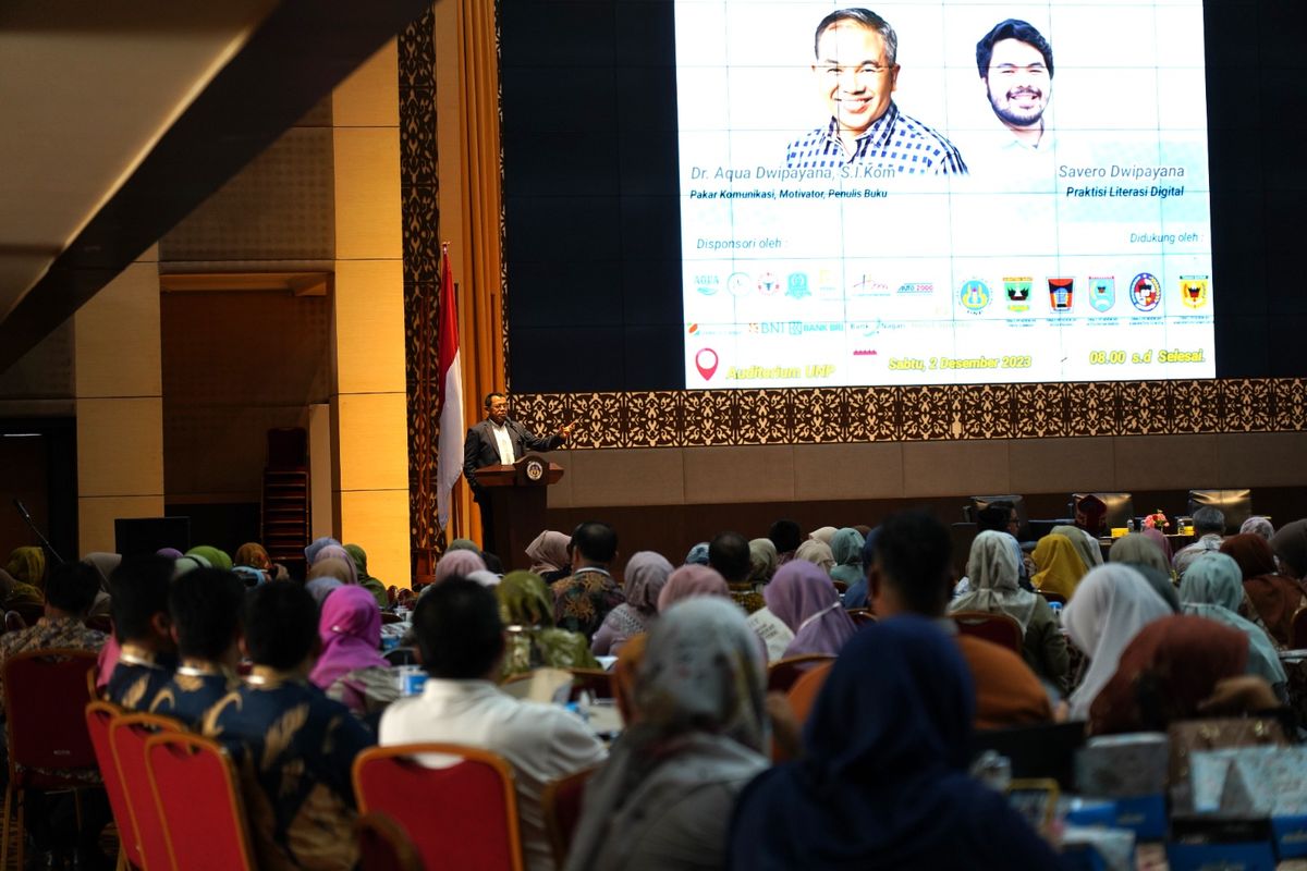 PT Elnusa Petrofin (EPN) selaku anak usaha PT Elnusa Tbk (ELSA) berpartisipasi dalam Workshop Literasi dan Pelatihan Jurnalistik yang diselenggarakan oleh Media Padang Ekspress di Auditorium Universitas Negeri Padang (UNP), Sumatera Barat (Sumbar), Sabtu (2/11/2023).