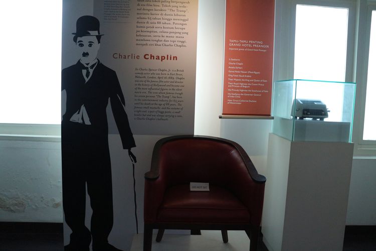 Kursi Charlie Chaplin di Museum Preanger