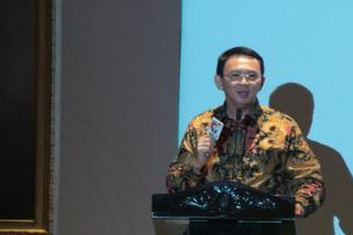 Gubernur DKI Jakarta Basuki Tjahaja Purnama saat memberikan sambutan di acara Women for the World, di Balai Agung, Balai Kota, Kamis (7/5/2015).