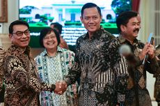 Momen Menarik di Sidang Kabinet Jokowi Setelah Pemilu: AHY-Moeldoko Bersalaman, Sri Mulyani Salami Prabowo, dan Diamnya Risma