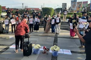 Suara Ibu Indonesia Gelar Aksi Solidaritas, Tuntut Kasus Penyiraman Air Keras Andrie Yunus Diusut Tuntas