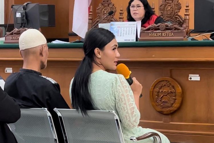 Brigita Manohara saat hadir sebagai saksi terdakwa kasus suap dan gratifikasi, Ricky Ham Pagawak di Ruang Haripin Tumpa Pengadilan Negeri (PN) Tipikor Makassar, Sulsel, Rabu (4/10/2023)