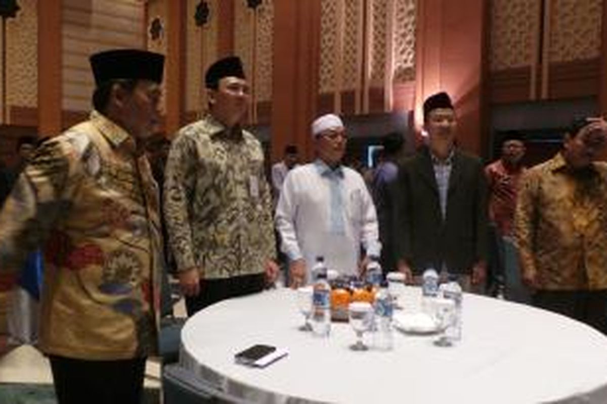 Gubernur DKI Jakarta Basuki Tjahaja Purnama bersama Sekretaris Daerah (Sekda) DKI Saefullah dan Kepala Jakarta Islamic Center (JIC) KH. Ahmad Shodri HM pada acara Halaqah Ulama Ibu Kota Jakarta, di JIC, Rabu (12/8/2015). 