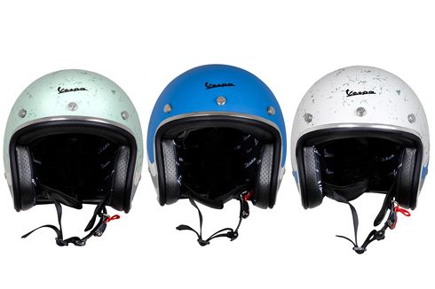 Tips Pilih Helm yang Cocok buat Pengendara Berhijab