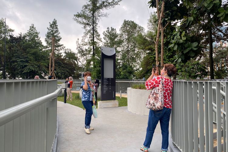 Area lantai 2 di Taman Literasi Martha Christina Tiahahu di Kebayoran Baru, Jakarta Selatan. 