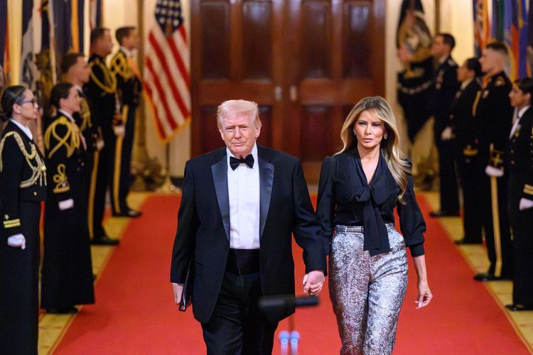Rayakan Ulang Tahun Ke-80, Trump Gelar UFC di Gedung Putih