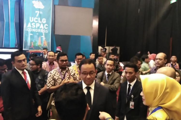 Gubernur DKI Jakarta mengikuti Kongres ke-7 UCLG-ASPAC di Dyandra Convention Centre, Surabaya, Kamis (13/9/2018).