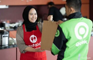 Cek tarif Gojek per Km untuk pengiriman GoFood.