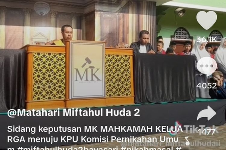 calon pengantin mengikuti Sidang di Mhkamah Keluarga sebelum ikut nikah massal di Ponpes Miftahul Huda 2 Bayasari, Kabupaten Ciamis.