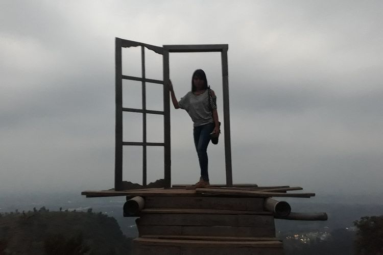 Spot foto pintu langit di taman wisata Pintu Langit di Kabupaten Pasuruan