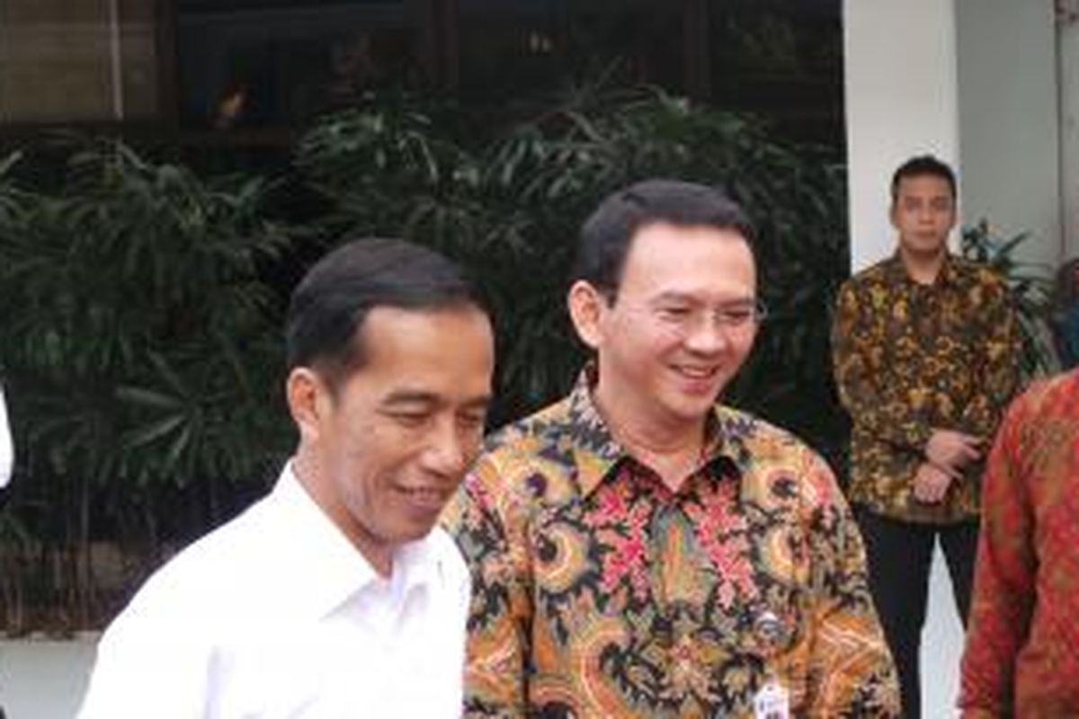 Presiden Joko Widodo dan Gubernur DKI Jakarta Basuki Tjahaja Purnama, di Balai Kota, Jumat (13/3/2015). 