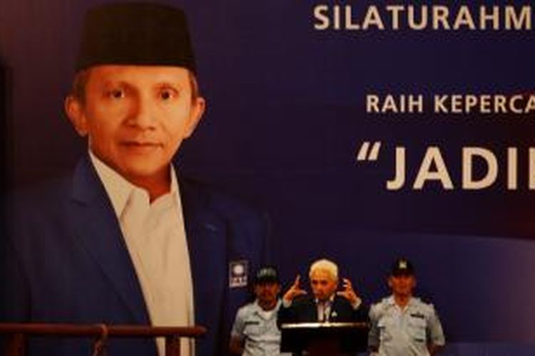 Ketua Umum Partai Amanat Nasional, Hatta Rajasa berbicara di hadapan kader dalam acara pembekalan calon anggota legislatif di Jakarta, Sabtu (20/7/2013). Sebanyak 560 Caleg ditingkat DPR, DPRD Provinsi dan DPRD Kabupaten/Kota mengikuti pembekalan untuk meningkatkan kompetensi dan menarik simpati rakyat.  