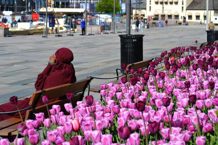 Ilustrasi seorang warga Muslim di Oslo, Norwegia. 